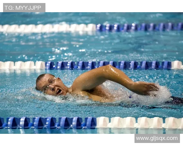 游泳装备选择全攻略从泳镜到泳衣助你提升游泳体验